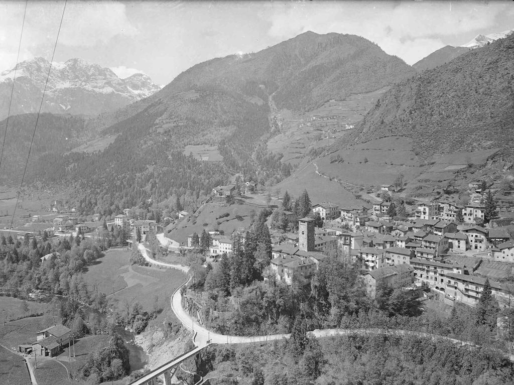 Gromo dall'alto · Historify