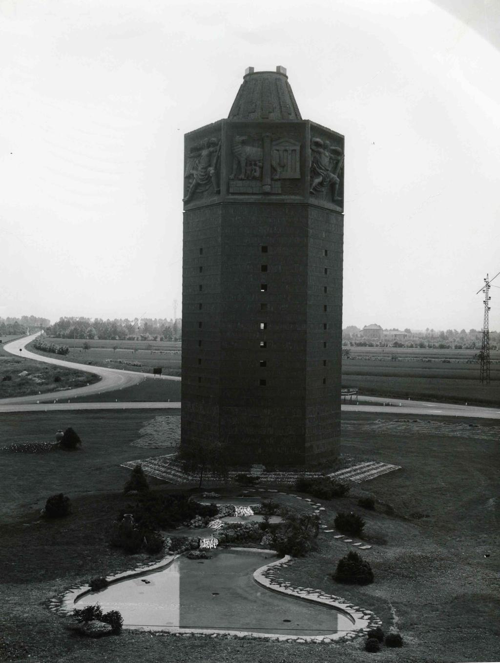 Torre Dei Venti, Bergamo · Historify