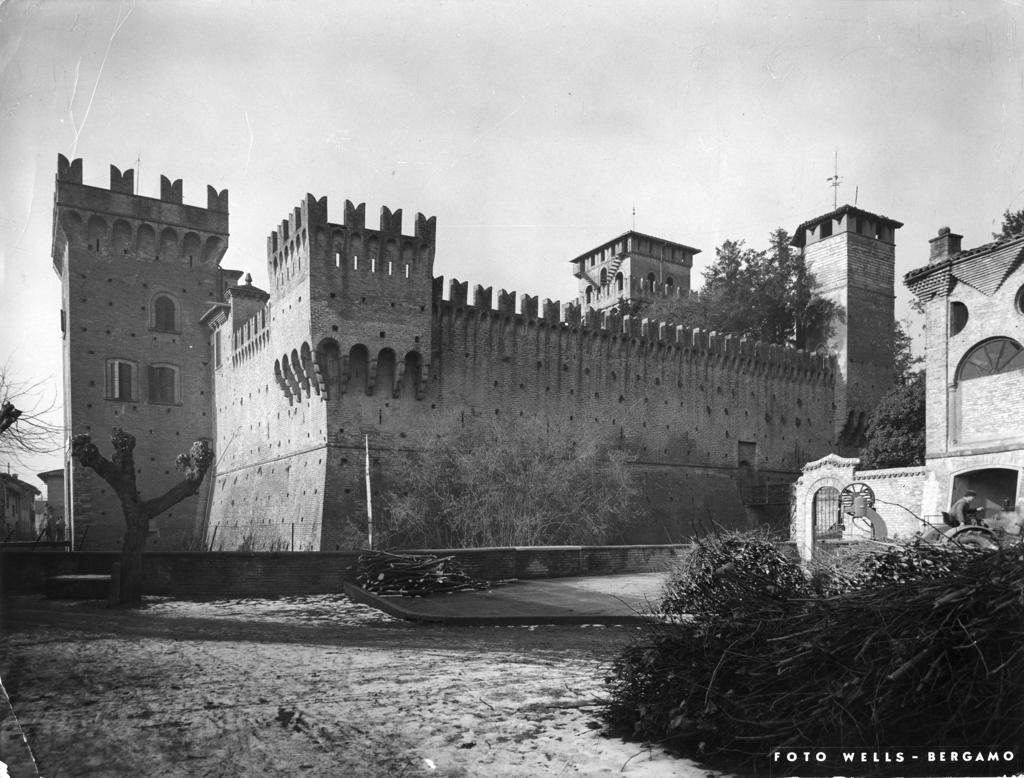 Rocca Di Urgnano · Historify