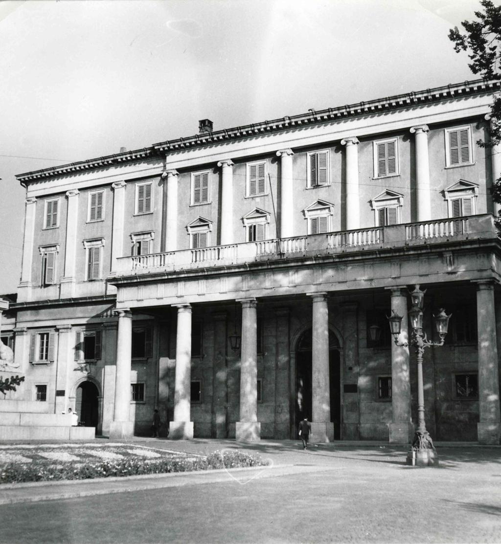 Palazzo Uffici Comunali · Historify
