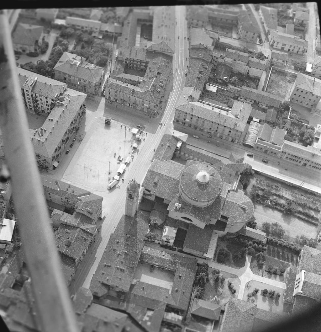 Vista aerea di Piazza Sant'Anna · Historify