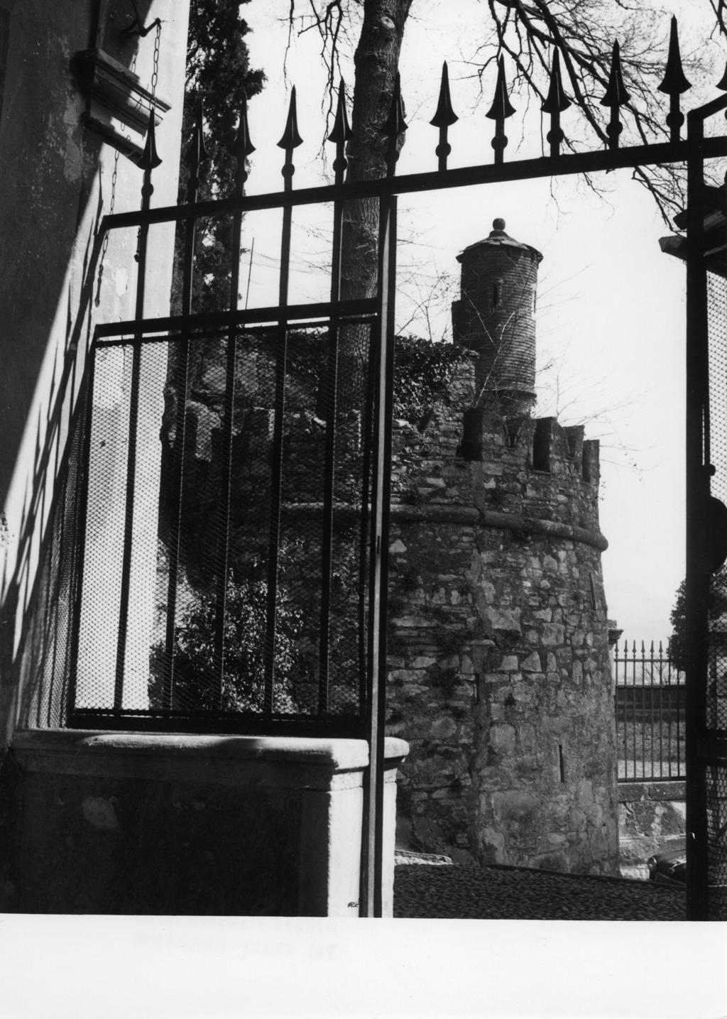 Castello Costa Di Mezzate · Historify