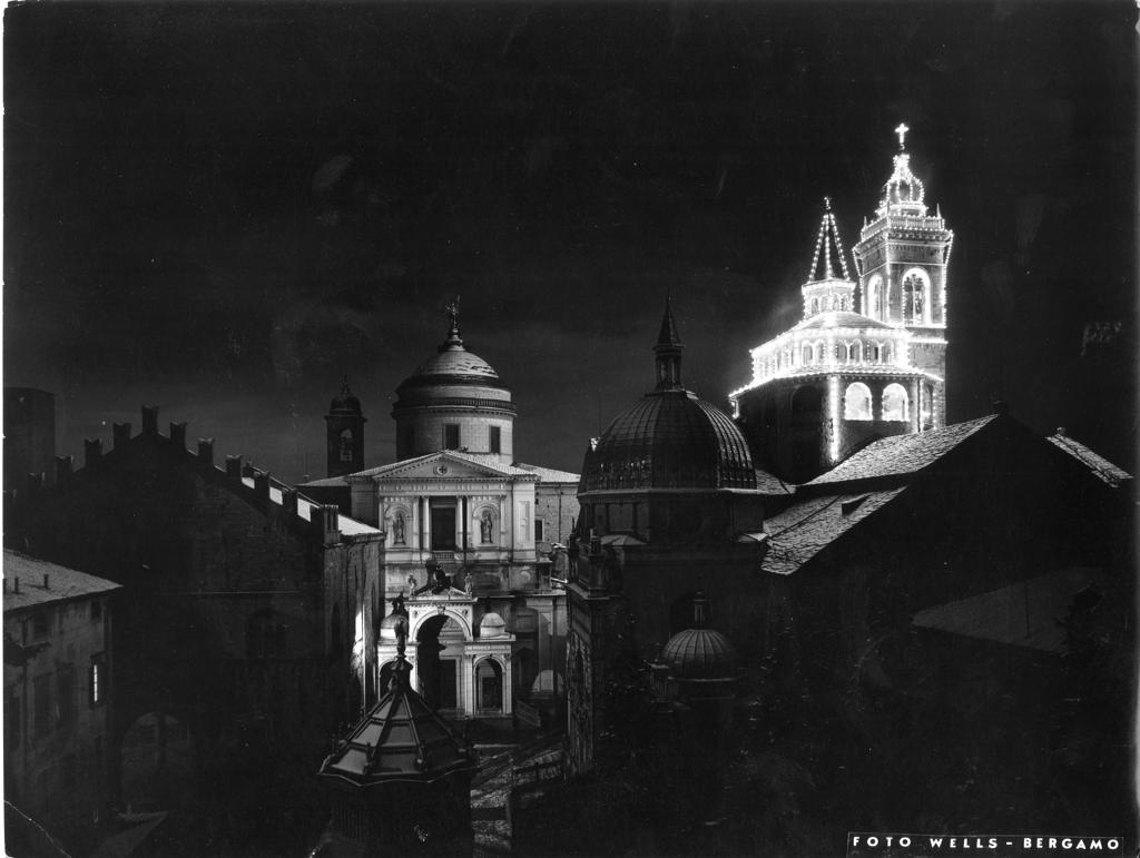 Esplosione di luci in Città Alta · Historify