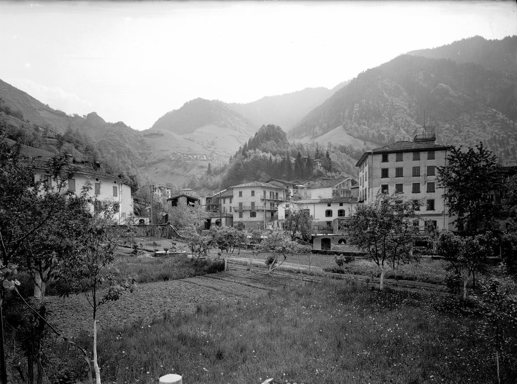 Borgo Montano · Historify
