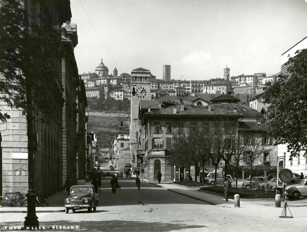 Largo B.Belotti · Historify