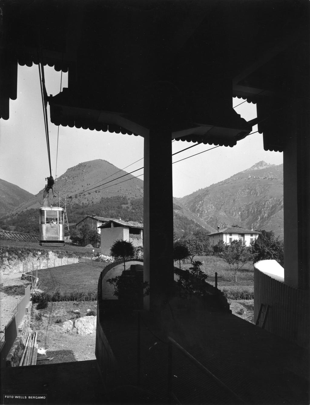 Vista dalla stazione della funivia · Historify