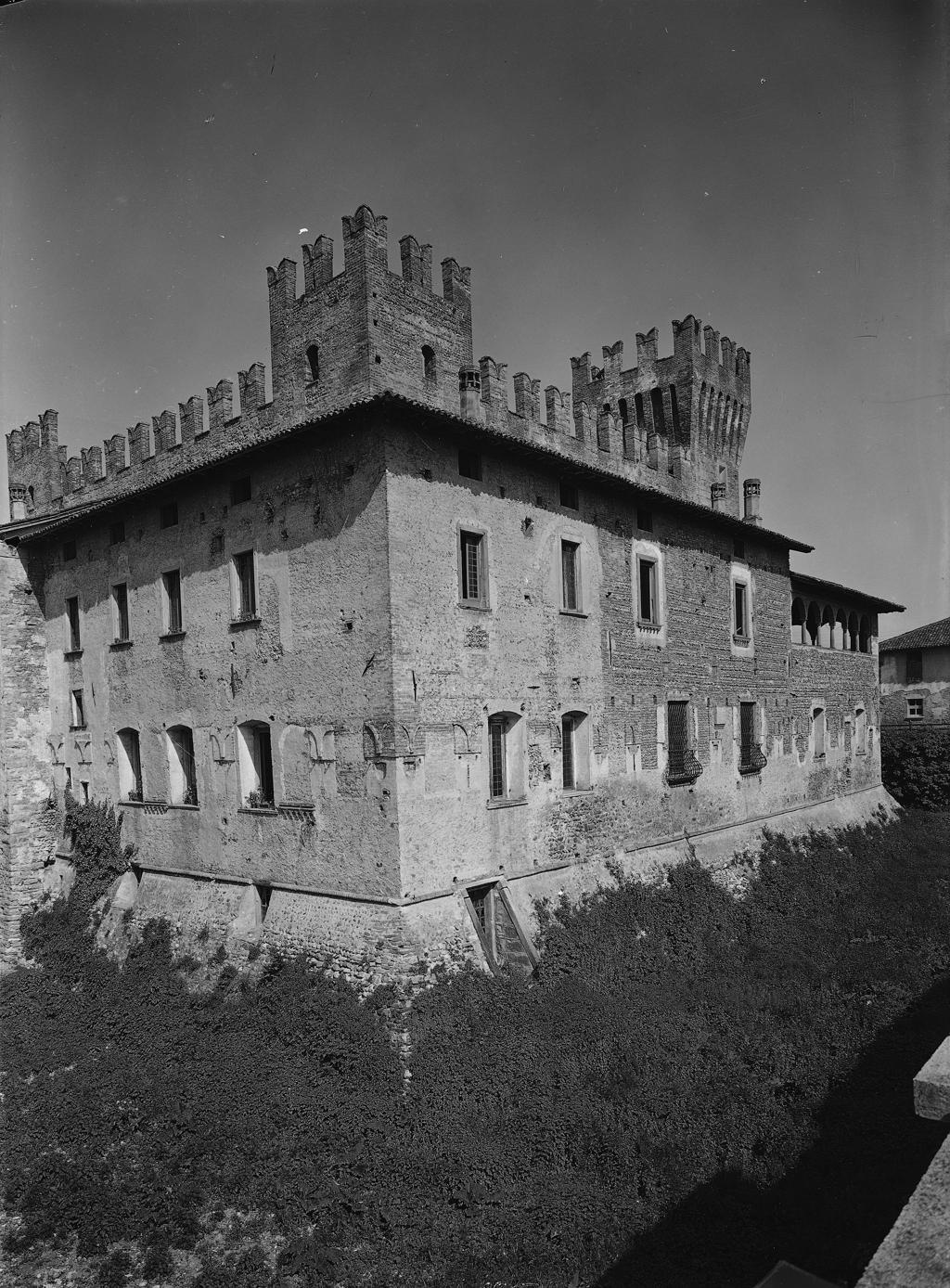 Castello Malpaga · Historify