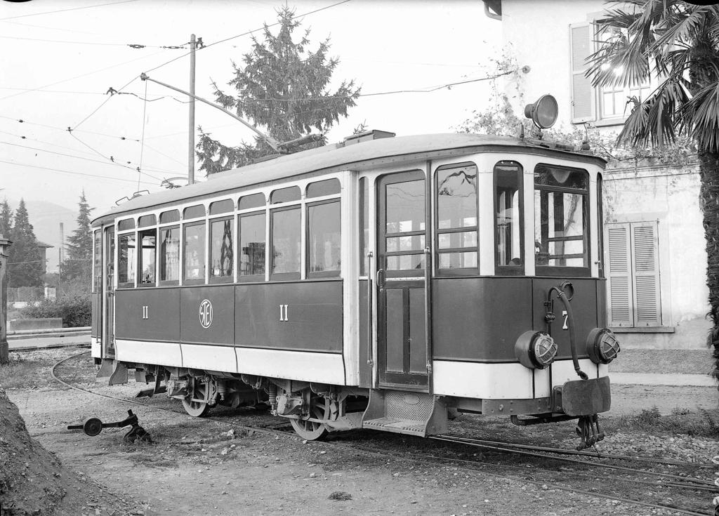Vagone Del Tram · Historify