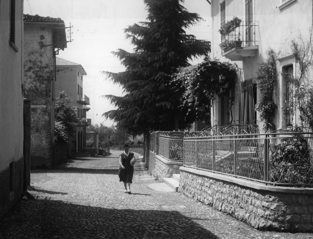 A Spasso Per Le Vie Di Cenate Sopra · Historify