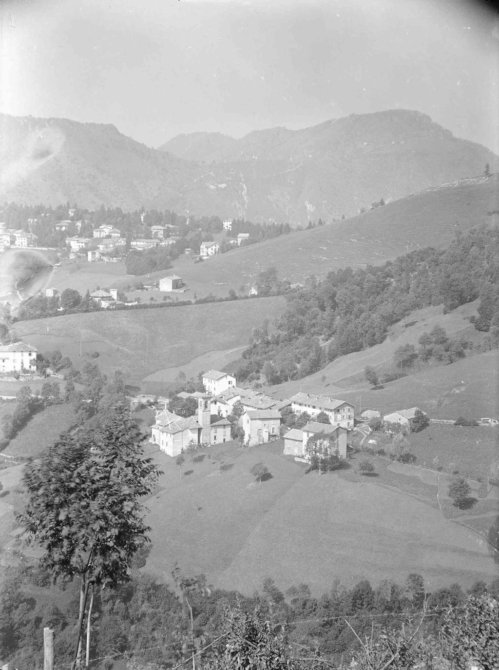 Vista di Ama · Historify