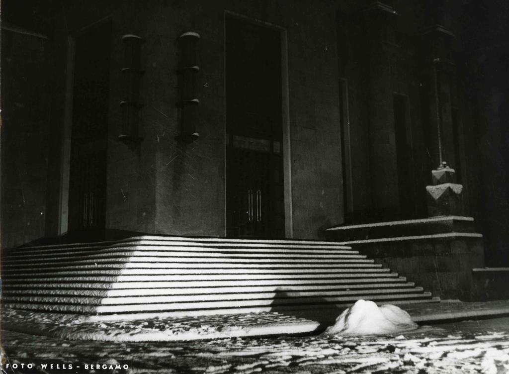Gradini Innevati, Poste Italiane · Historify