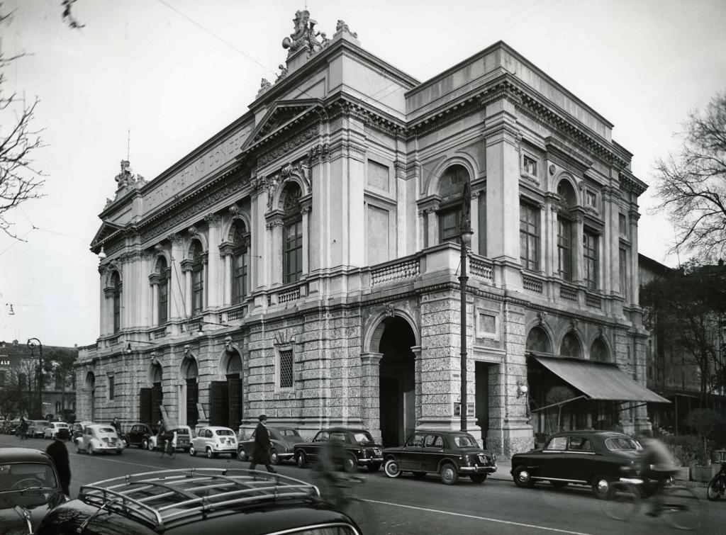 Teatro Donizetti · Historify