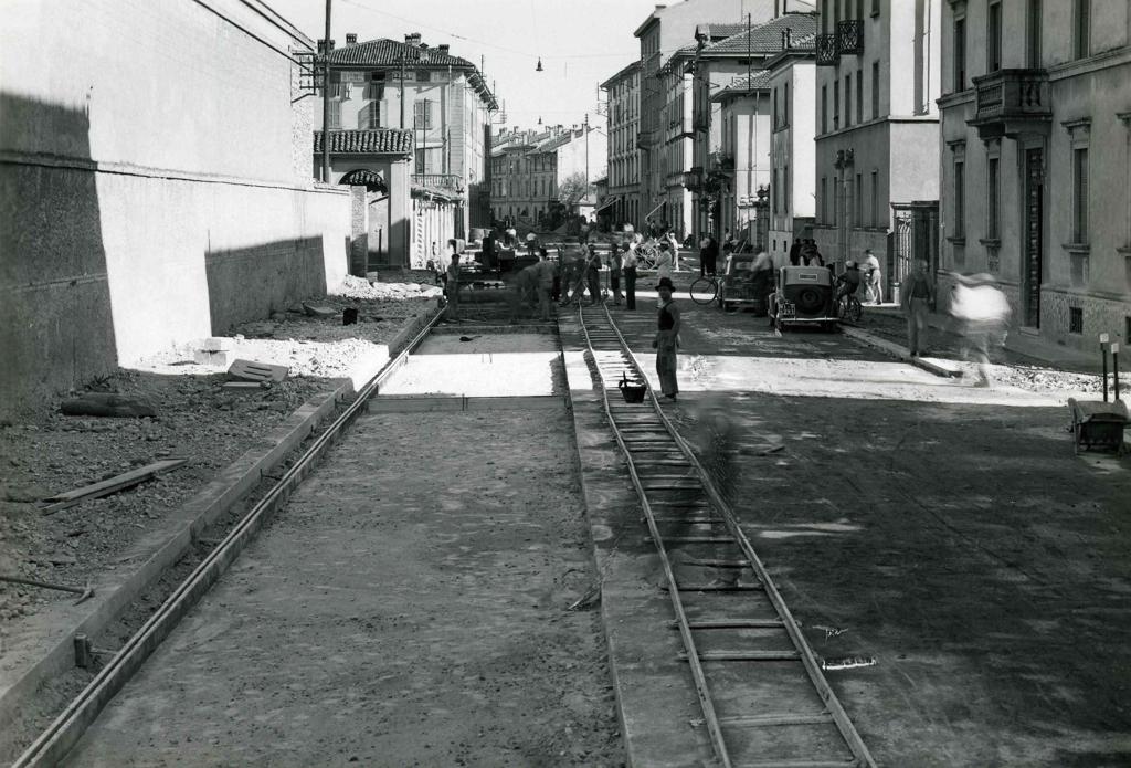 Lavori In Corso · Historify