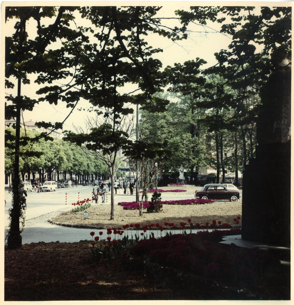 I giardini di Piazza Matteotti · Historify