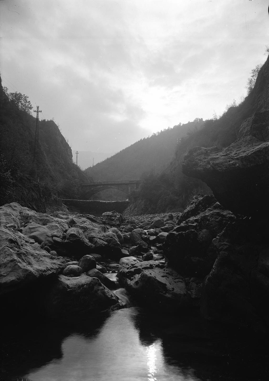 Fiume In Secca · Historify