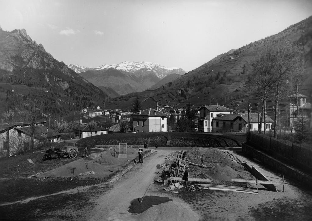 Lavori In Corso A Piazza Brembana · Historify