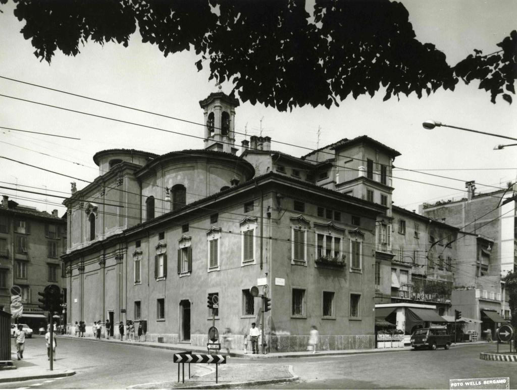 Vista Su Largo Medaglie D’Oro · Historify