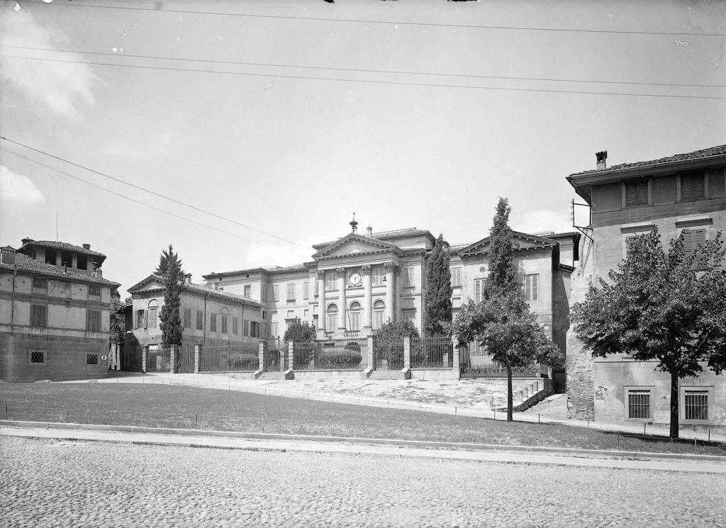 Accademia Carrara · Historify