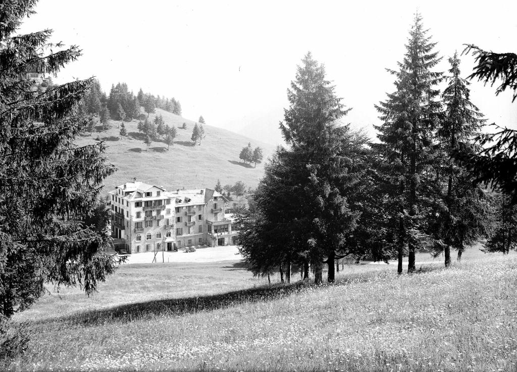 “Grand Hotel Restaurant Manarini” · Historify