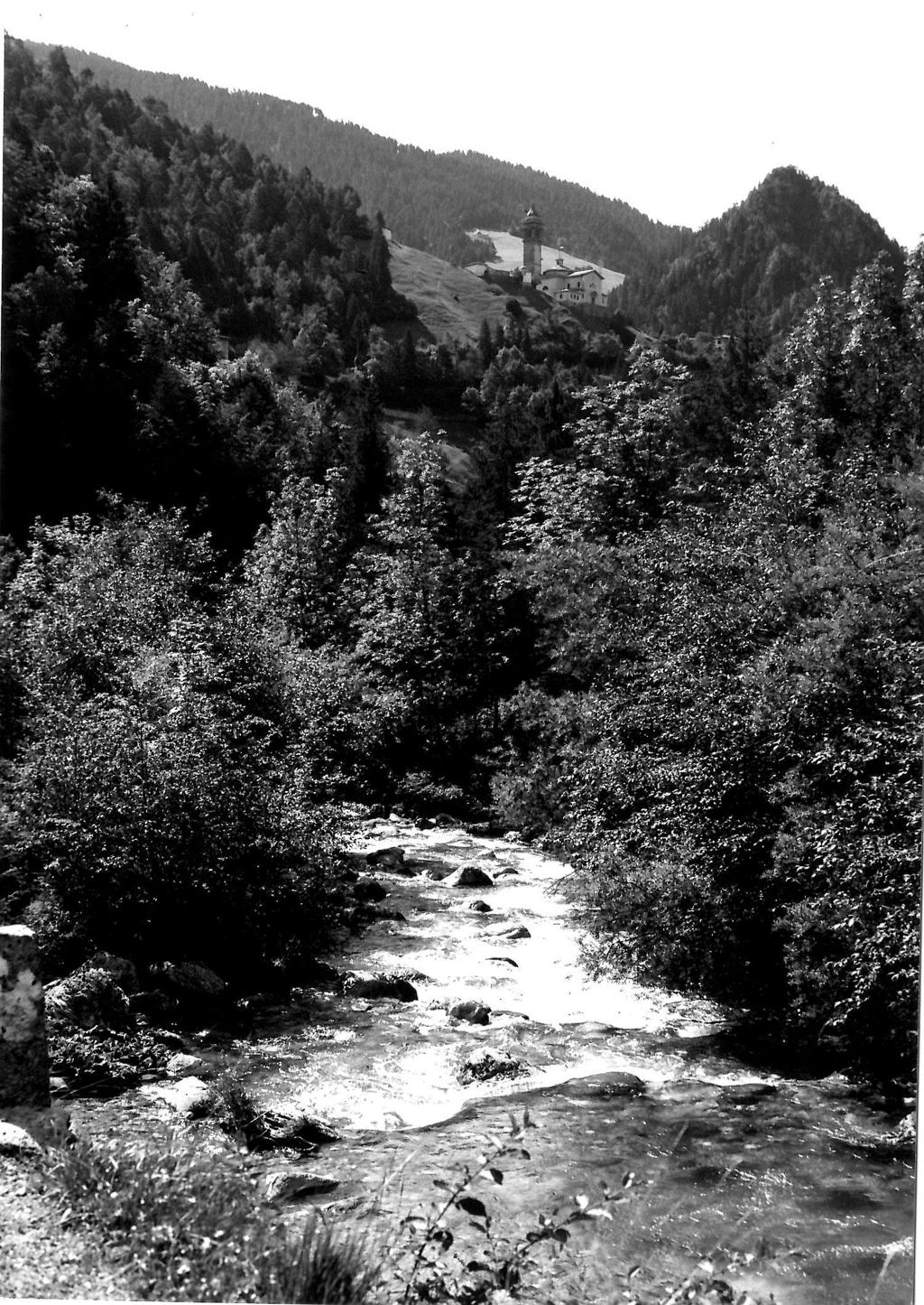 Fiume in corsa, Valbondione · Historify