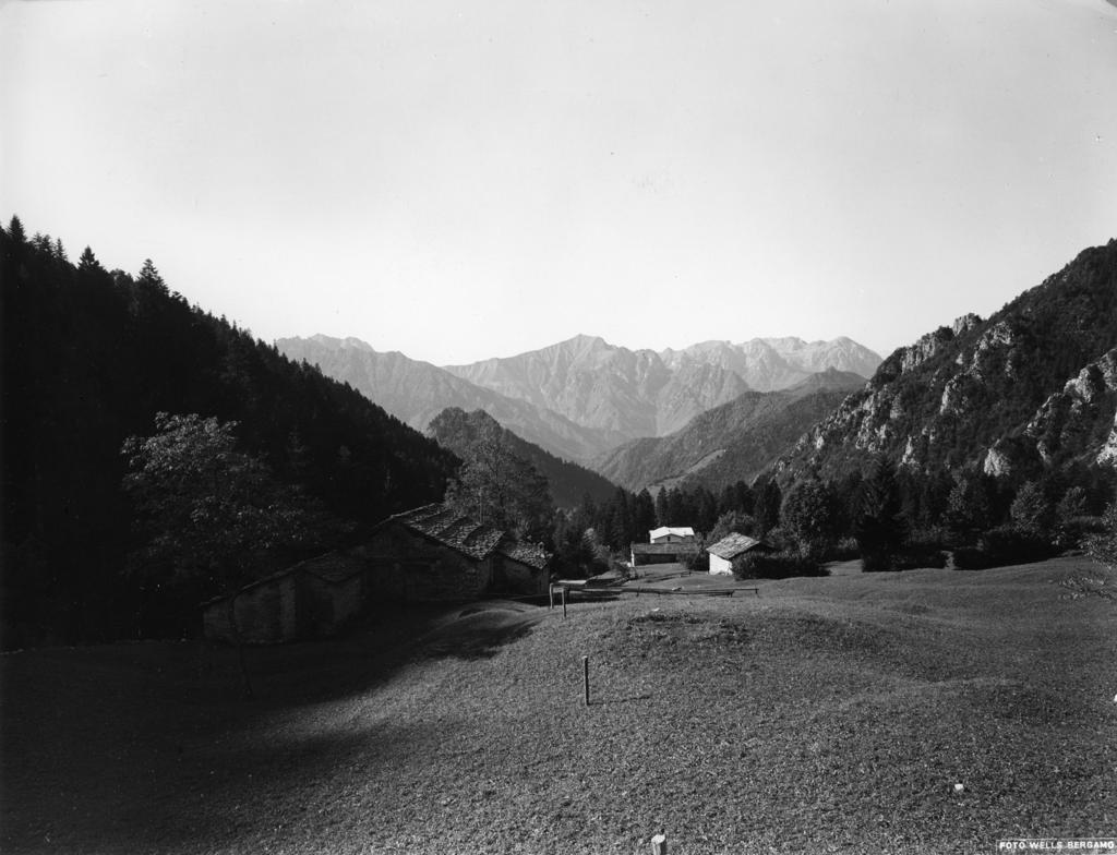 Prati E Montagne · Historify