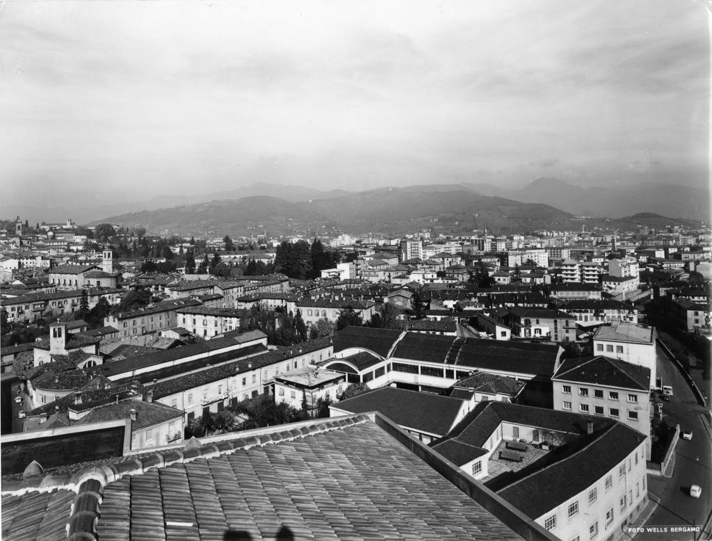 Vista su Via Madonna della Neve · Historify