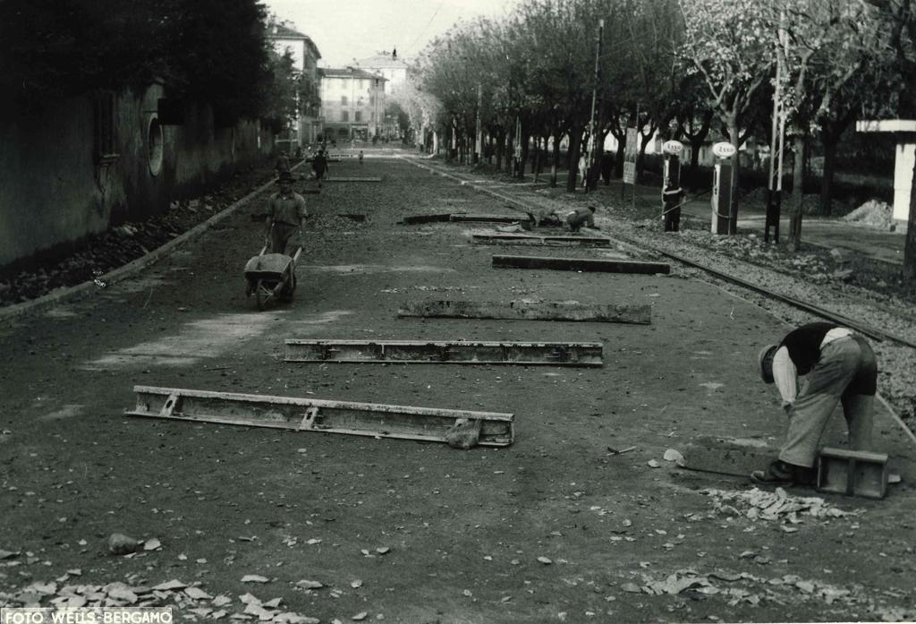 Via Battisti · Historify
