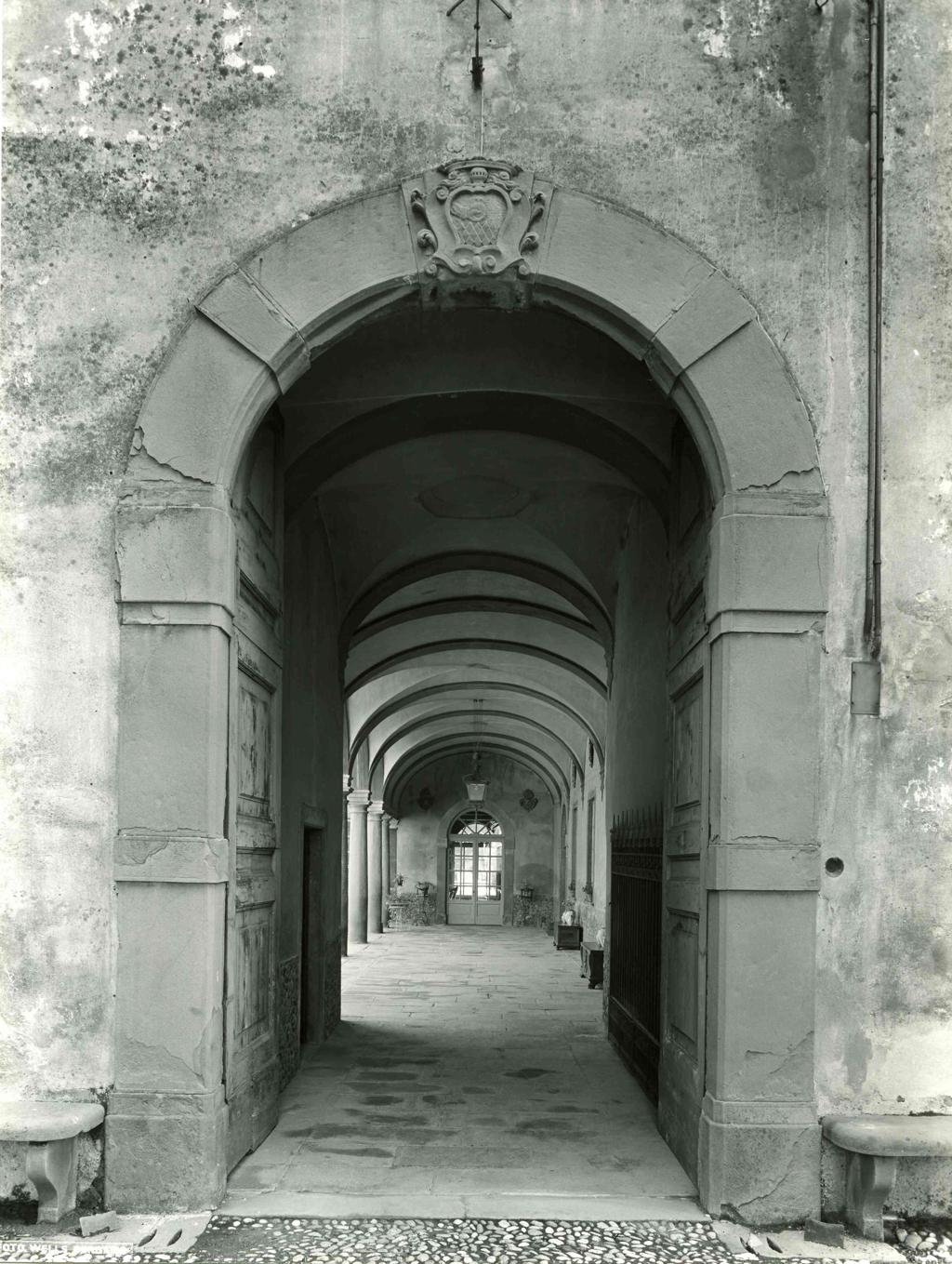 Portone Villa Grismondi Finardi · Historify