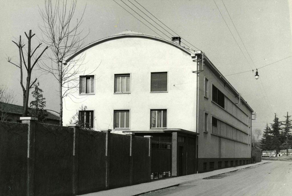 Fabbrica In Via Carnovali · Historify
