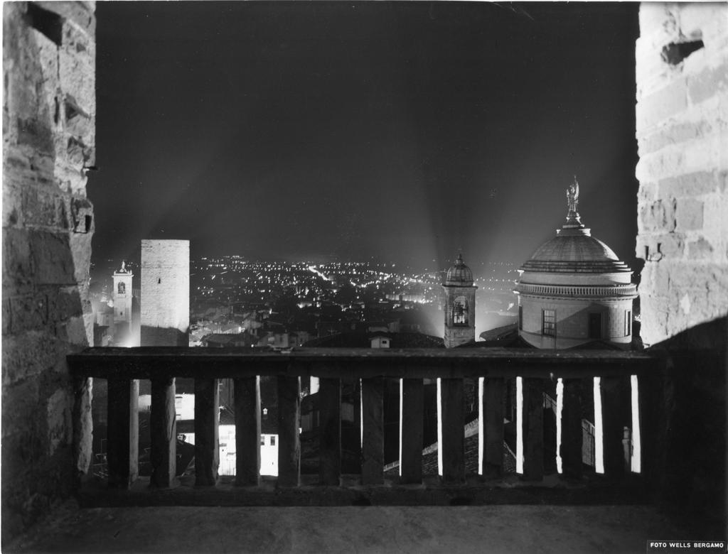 Panorama dal Campanone · Historify