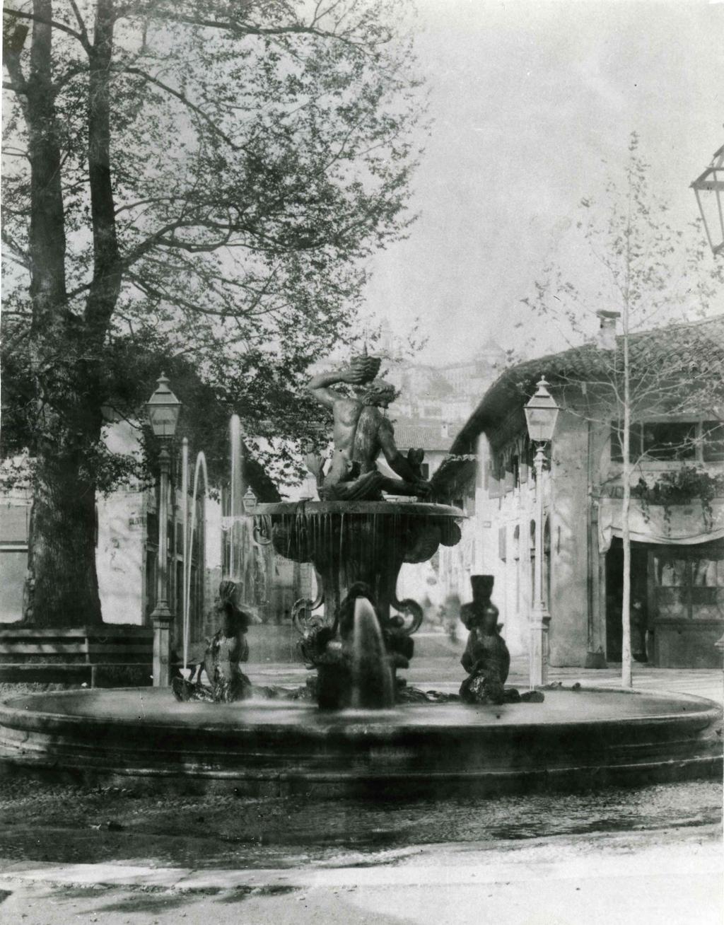 Fontana di Piazza Dante · Historify