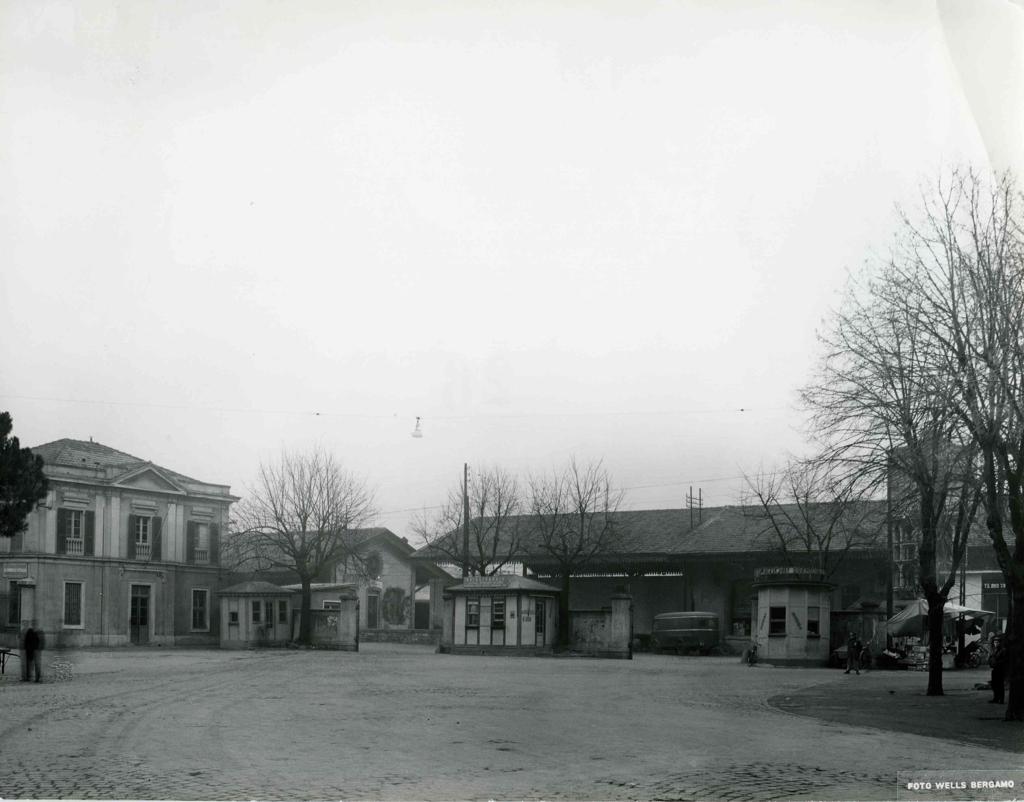 Stazione Ferroviaria · Historify