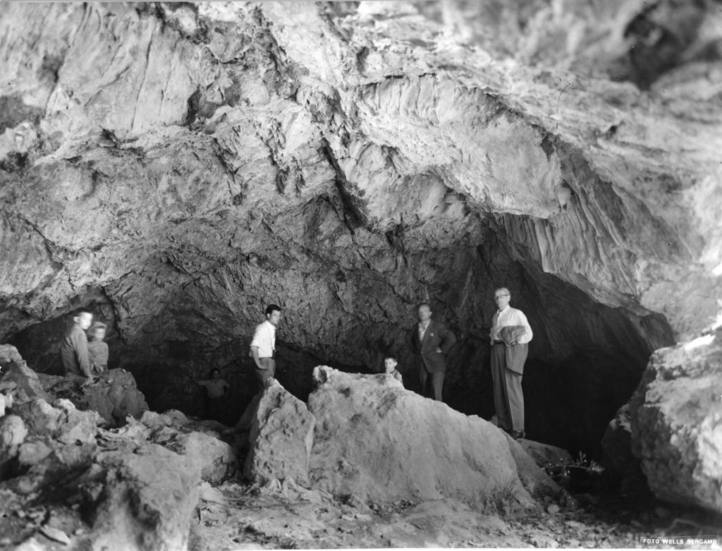 Grotte Di Selvino · Historify