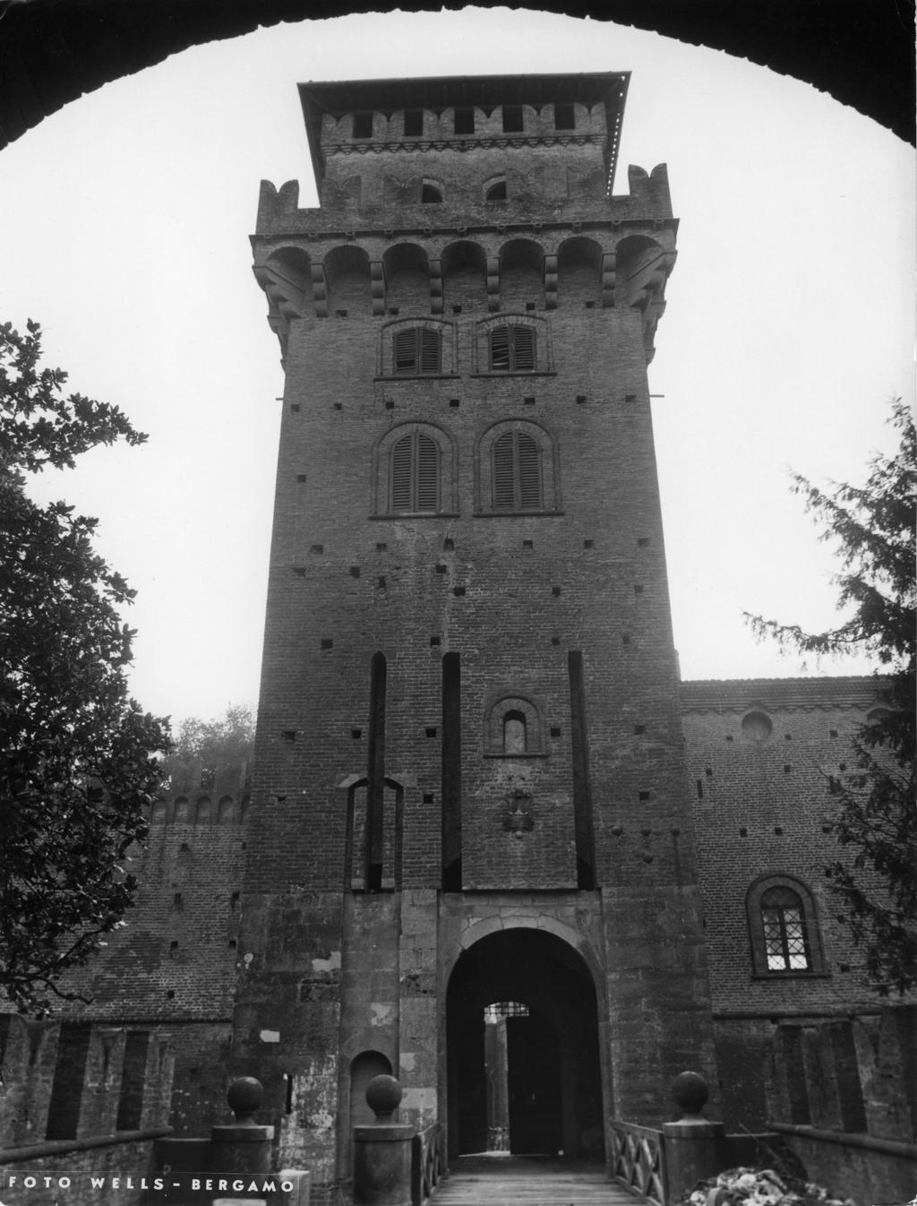 Ingresso, Castello Di Urgnano · Historify