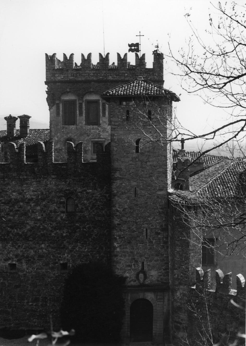 Torri Del Castello, Costa Di Mezzate · Historify