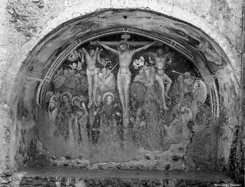 Affresco della Crocifissione · Historify