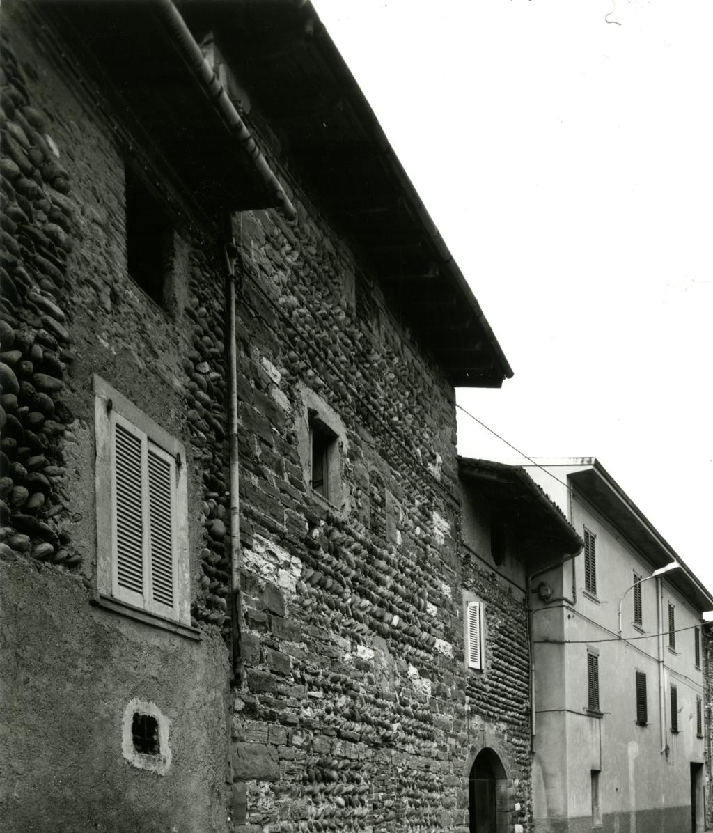 Villa di Serio · Historify