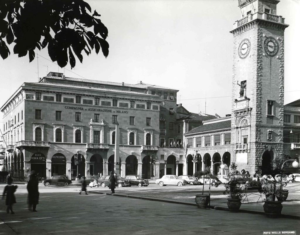 Vista Di Piazza Vittorio Veneto · Historify