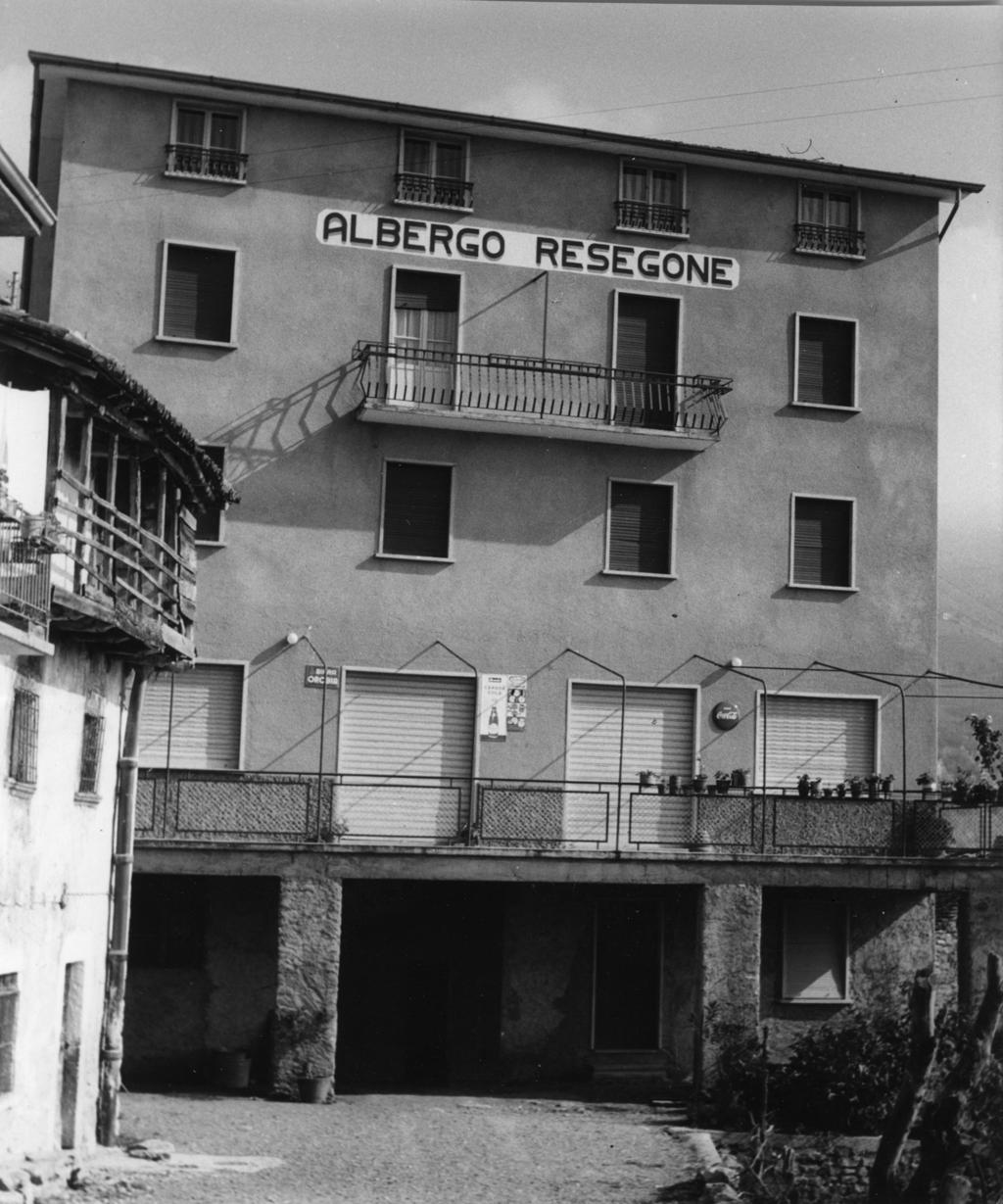 Albergo Resegone A Brumano · Historify