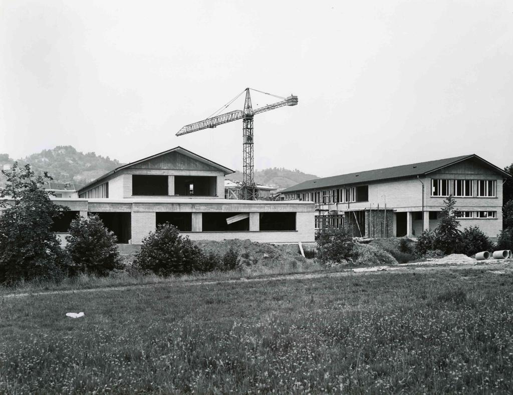 Case In Costruzione · Historify