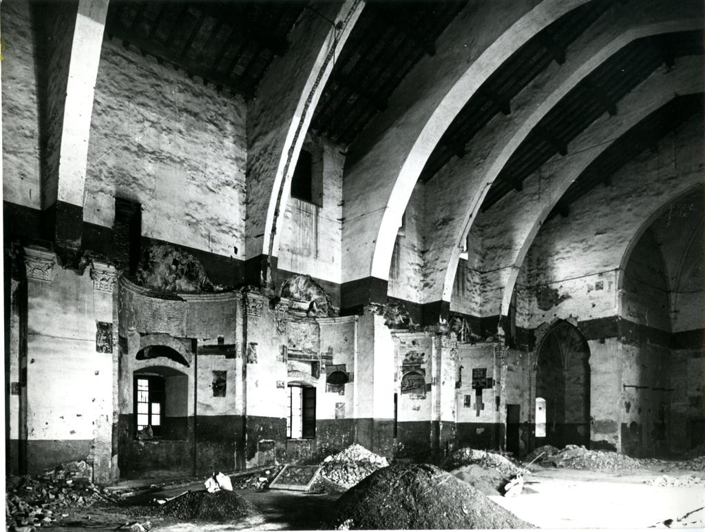 Lavori nell'ex chiesa di Sant'Agostino · Historify