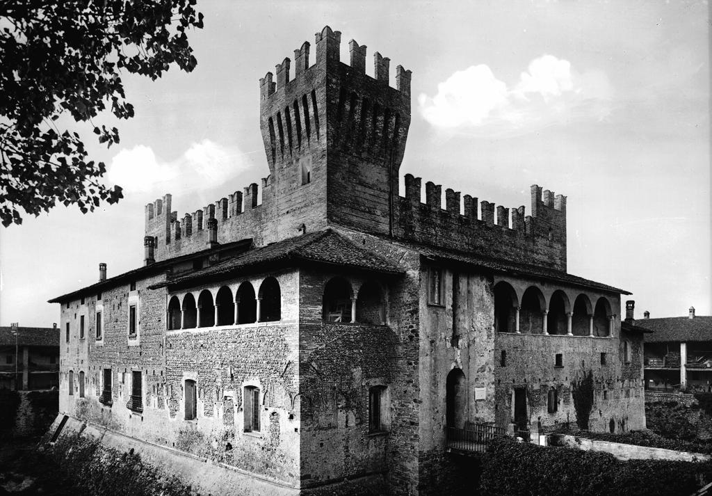 Castello Malpaga · Historify