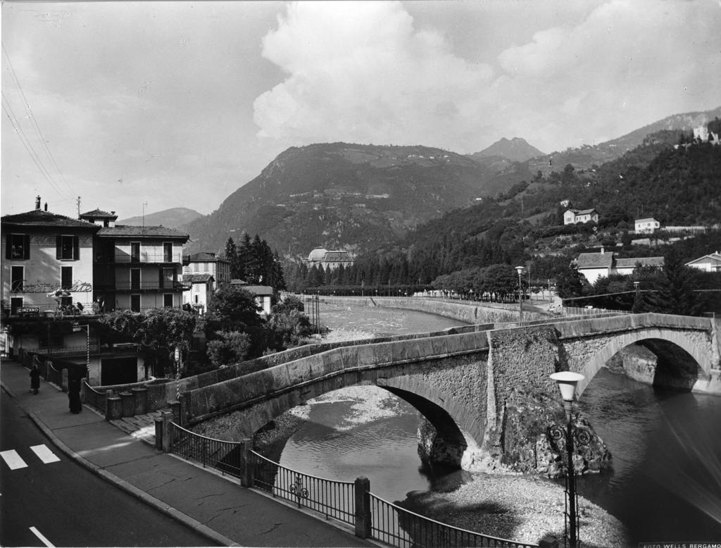 Veduta Ponte San Pellegrino Terme · Historify
