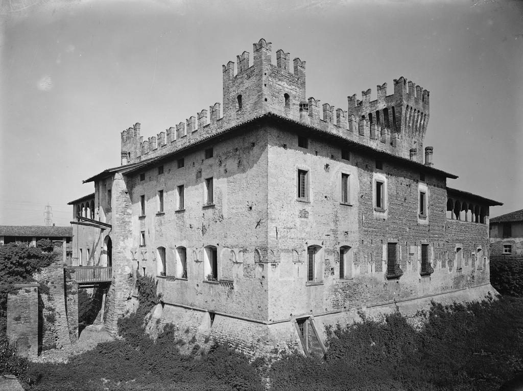 Castello Malpaga · Historify