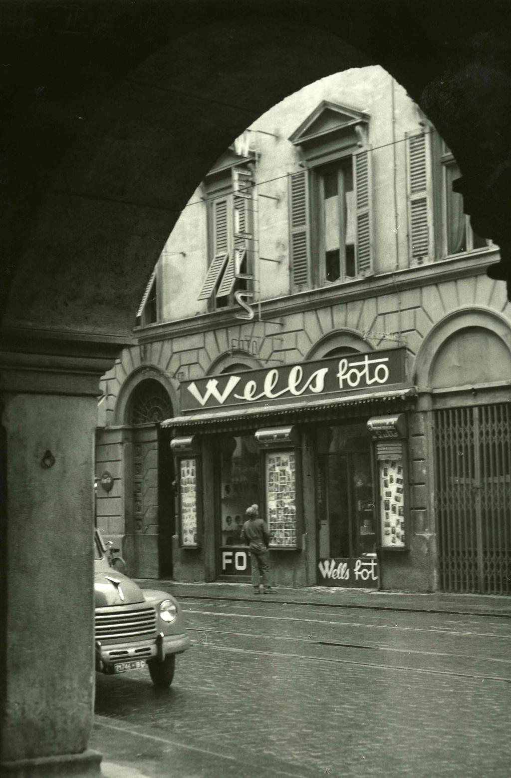 Negozio Wells Foto · Historify