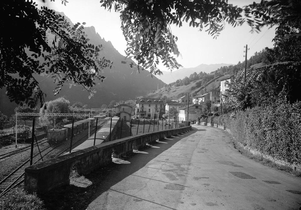 Borgo Con Ferrovia · Historify