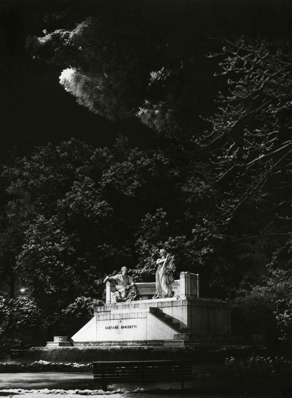 Monumento A Gaetano Donizetti · Historify