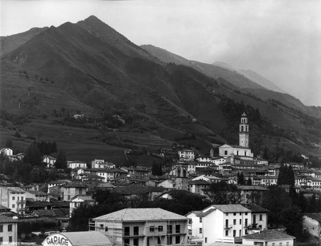 VIsta su Clusone · Historify