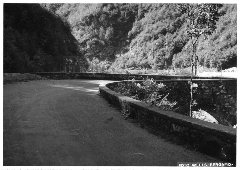 Strada Per Brembilla · Historify
