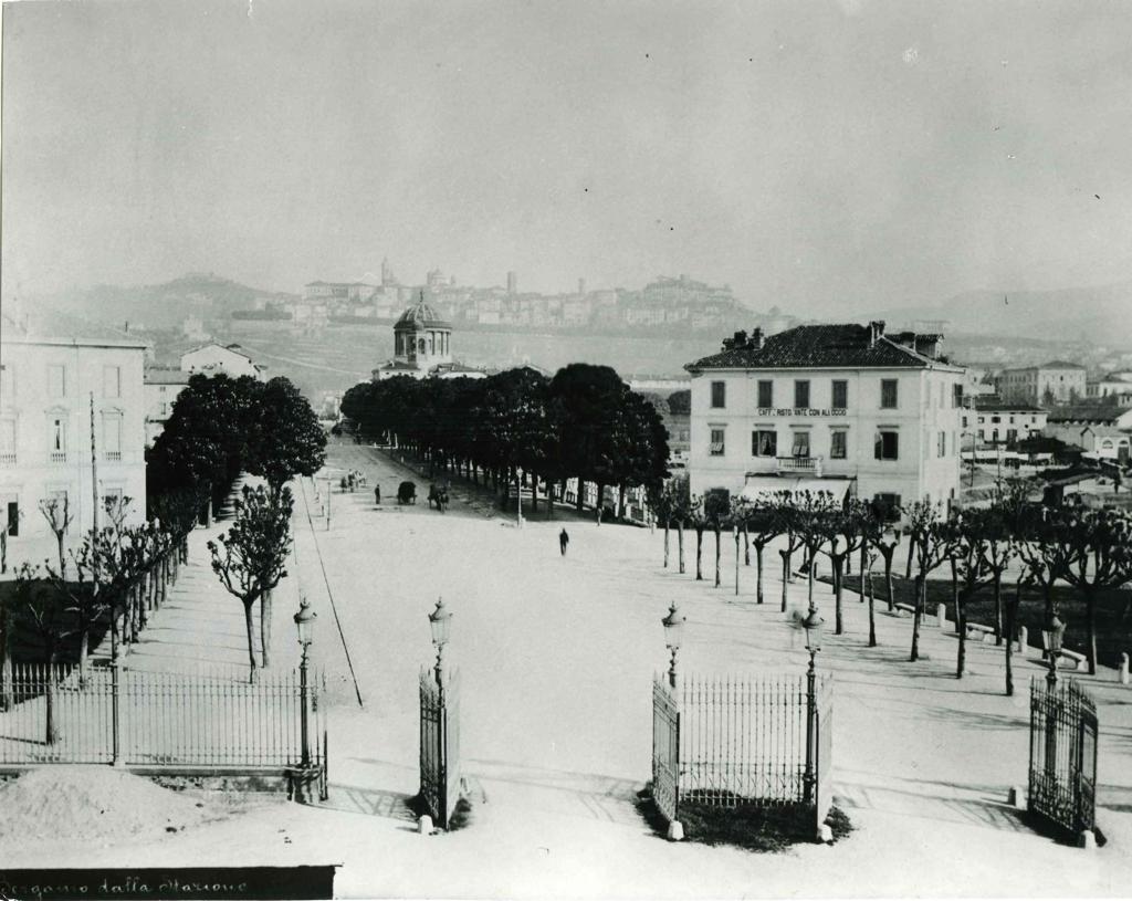 Viale Papa Giovanni Xxiii · Historify